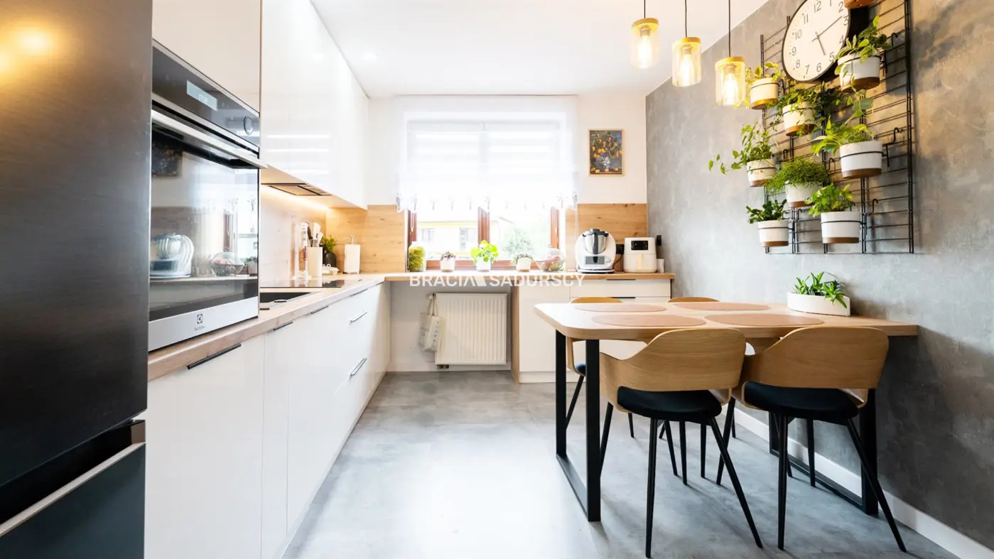 Dom/2-3 rodzinny/siedziba firmy/dobra komunikacja