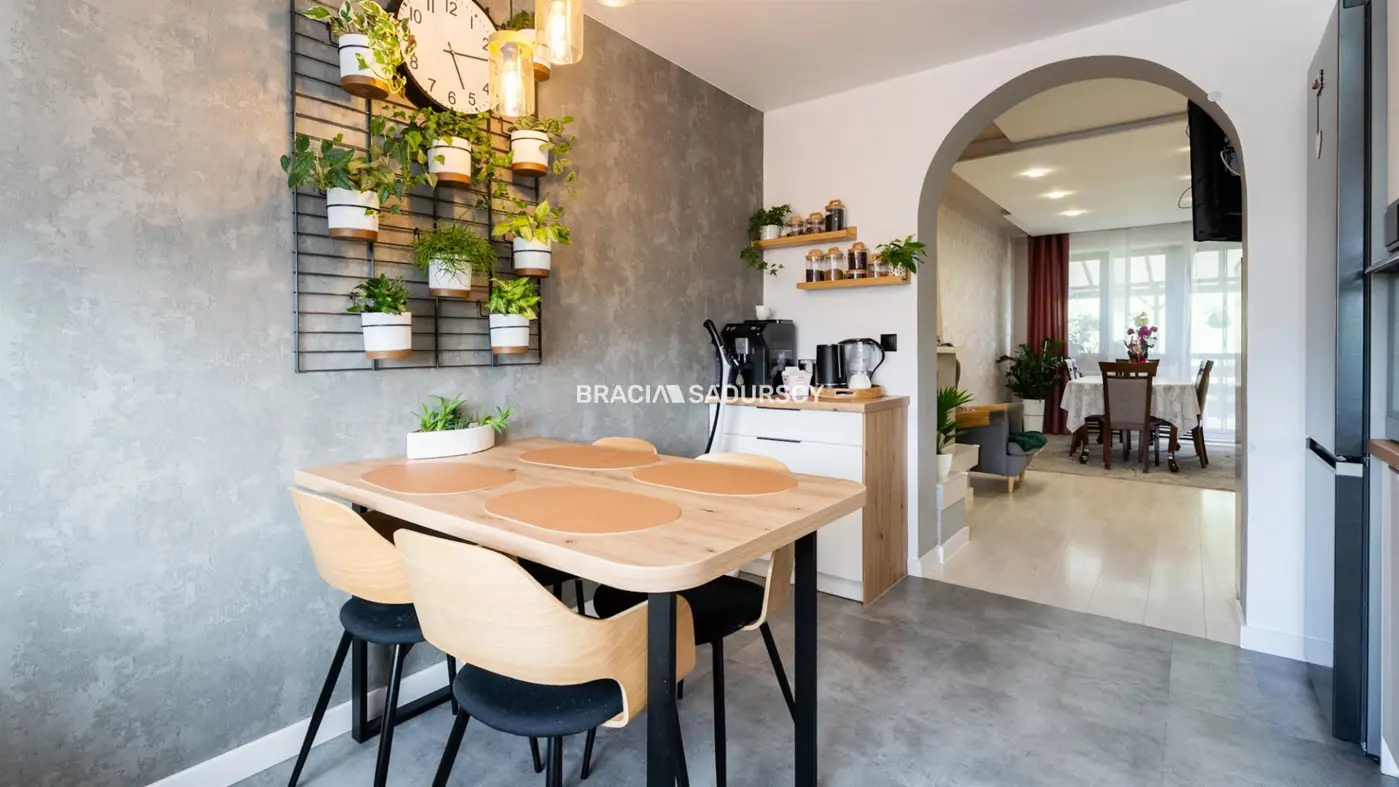 Dom/2-3 rodzinny/siedziba firmy/dobra komunikacja