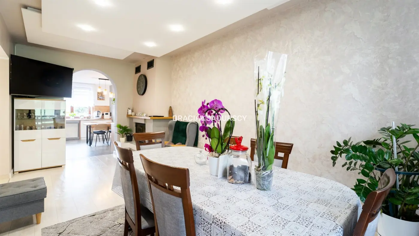 Dom/2-3 rodzinny/siedziba firmy/dobra komunikacja