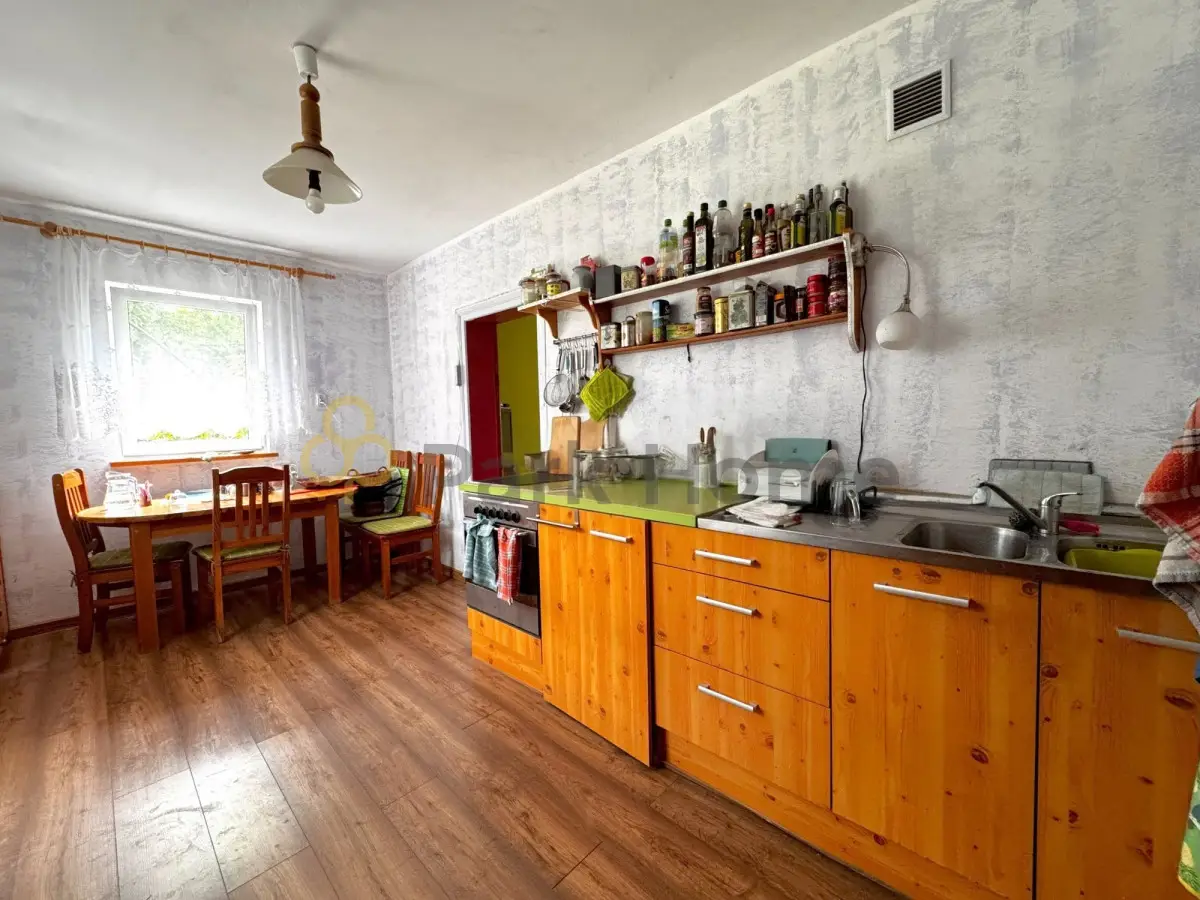 Azyl w Ostrowiecznie - Dom z dużą działką