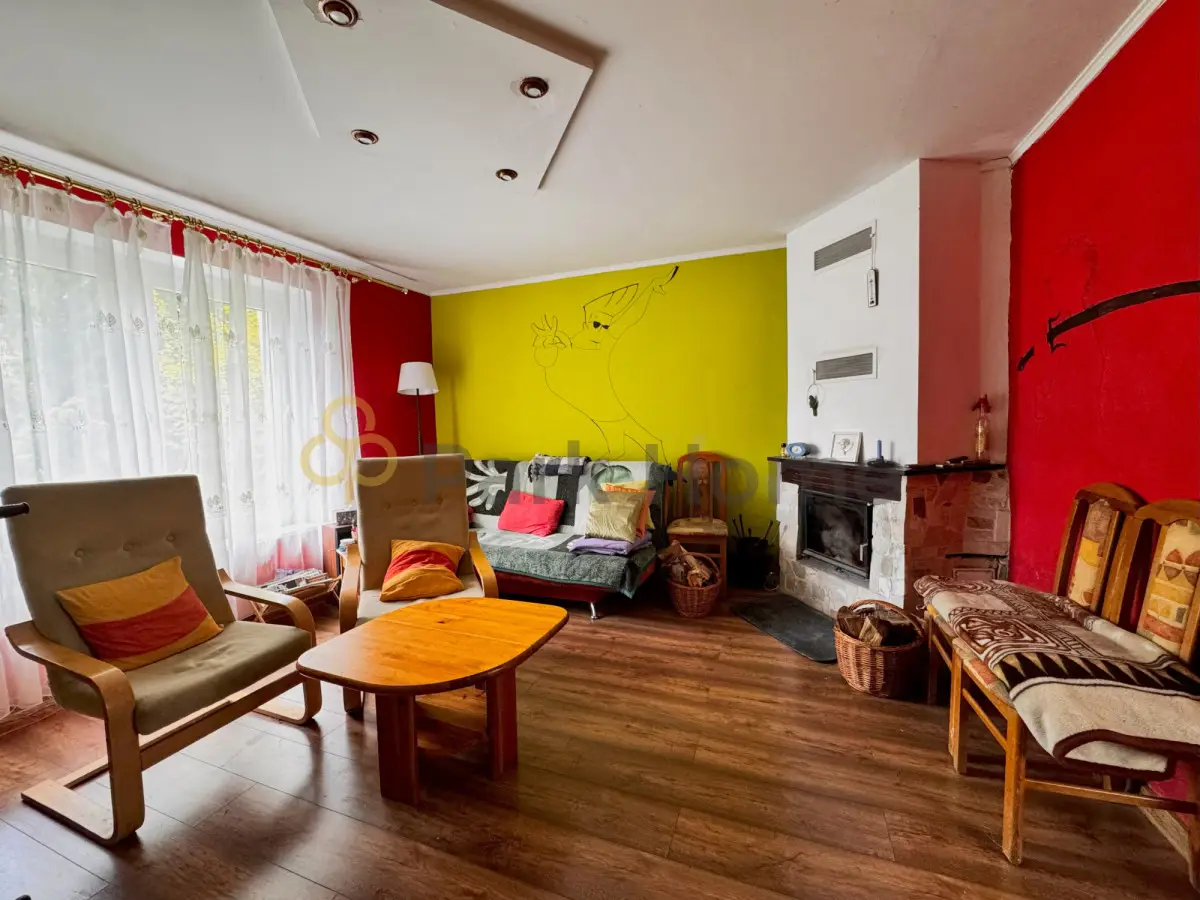 Azyl w Ostrowiecznie - Dom z dużą działką