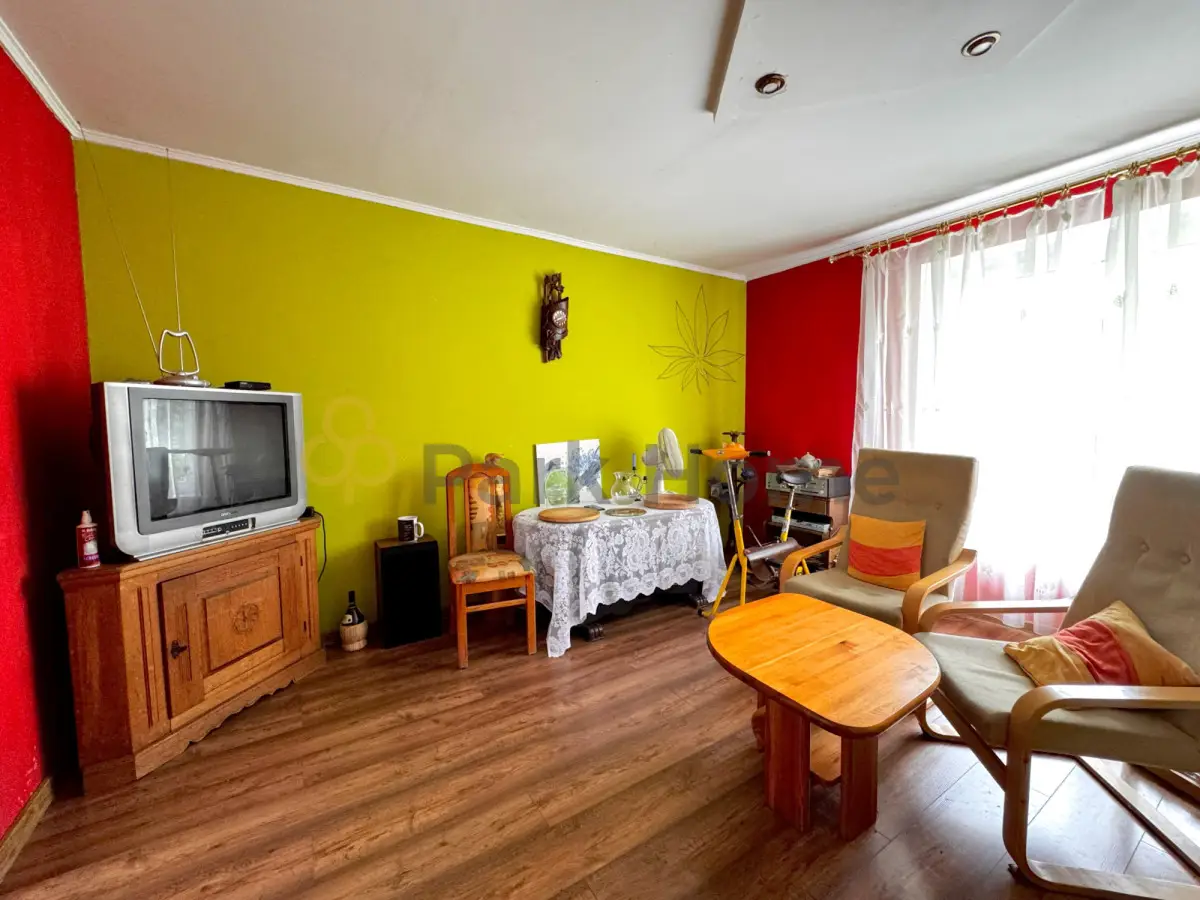 Azyl w Ostrowiecznie - Dom z dużą działką