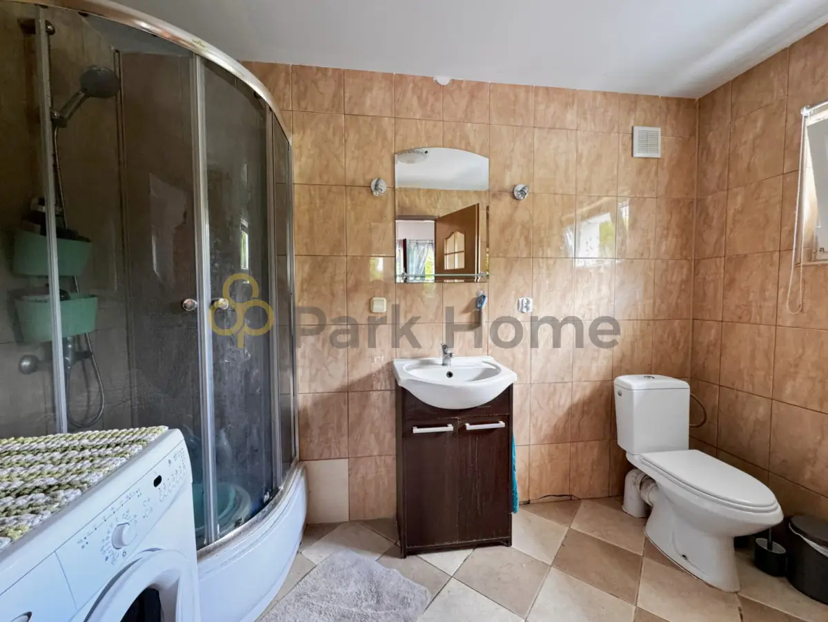 Azyl w Ostrowiecznie - Dom z dużą działką