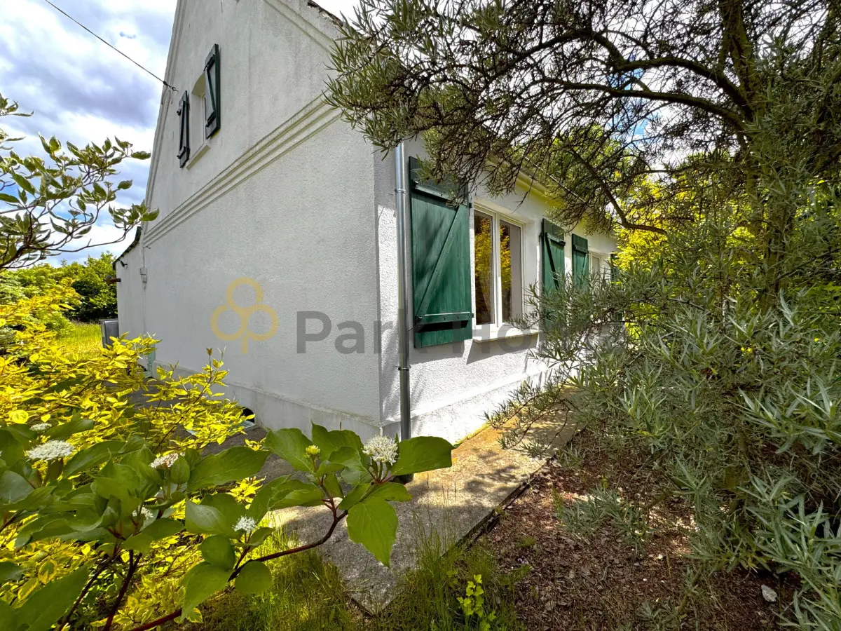 Azyl w Ostrowiecznie - Dom z dużą działką