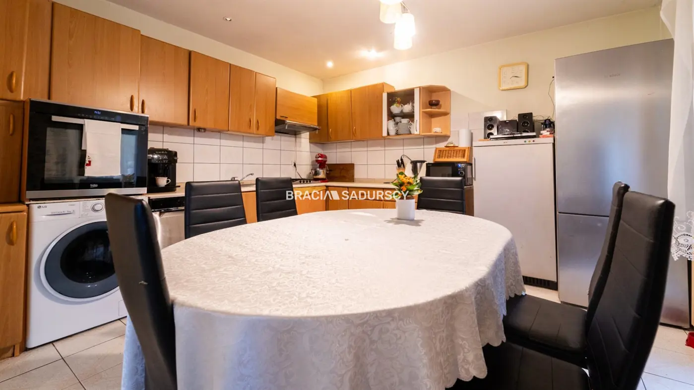 Dom z potencjałem – aż 4 mieszkania