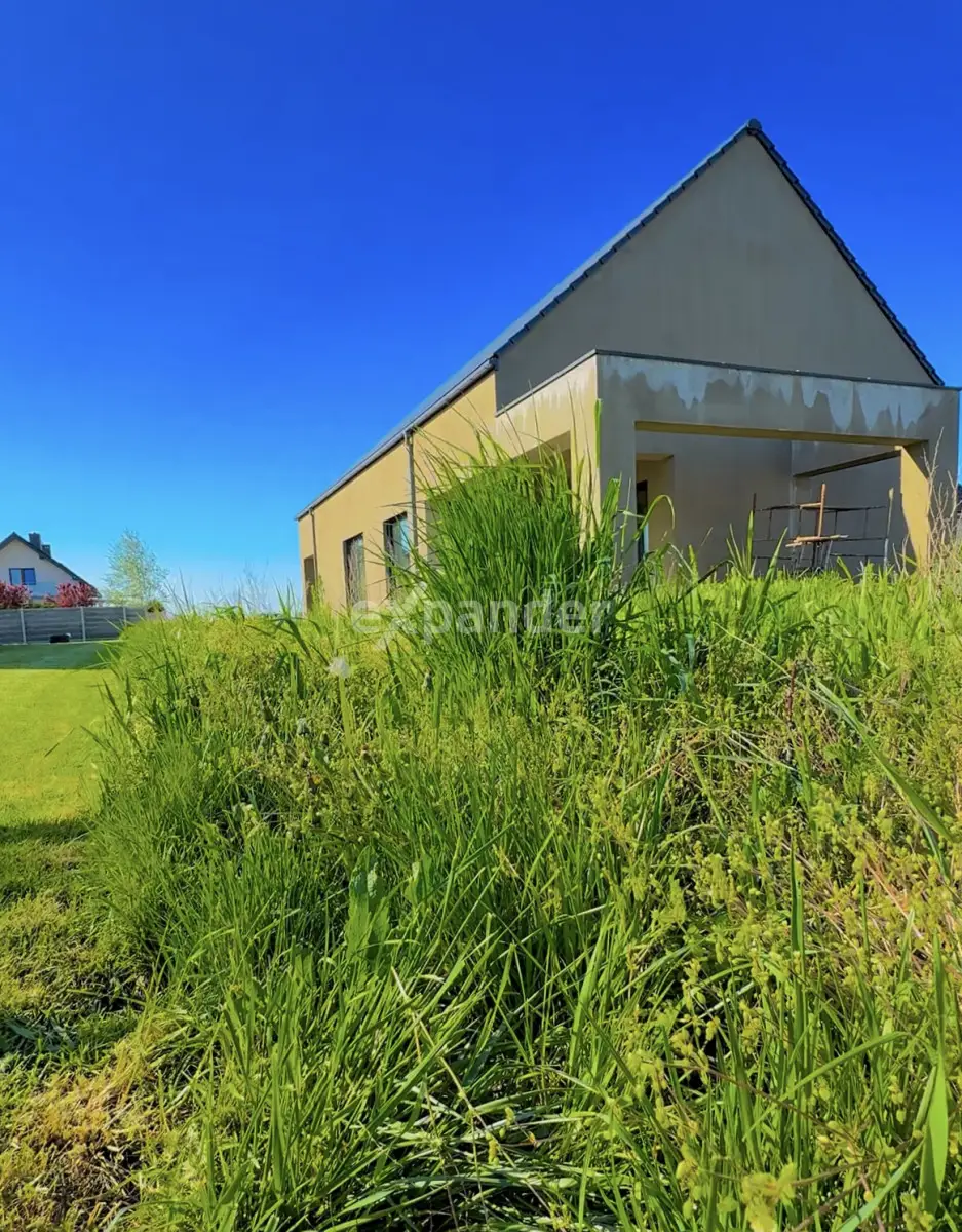 PARTEROWY Z OPCJĄ PIĘTRA 100 MKW /GARAŻ