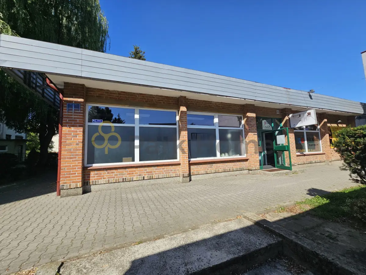 Lokal handlowo- usługowy - Śrem ul. 1 Maja