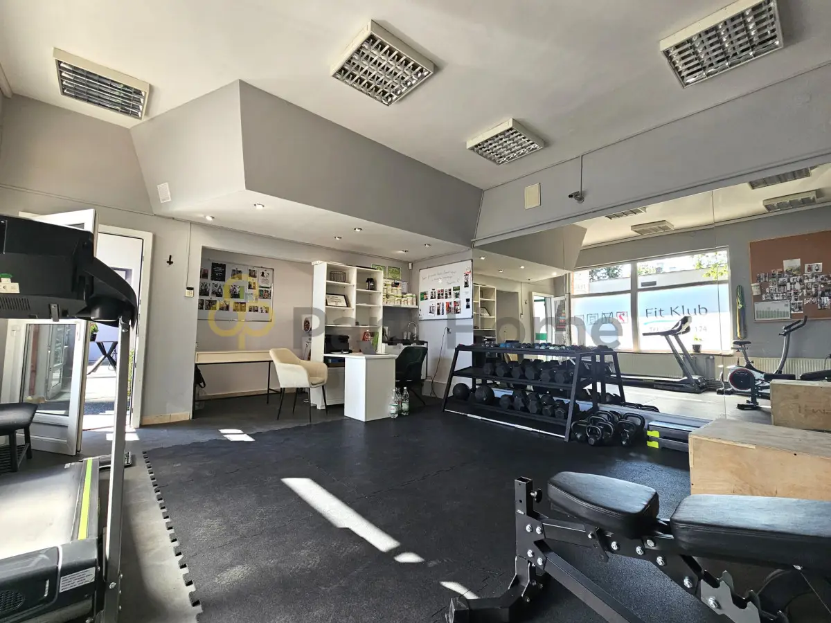 Lokal handlowo- usługowy - Śrem ul. 1 Maja