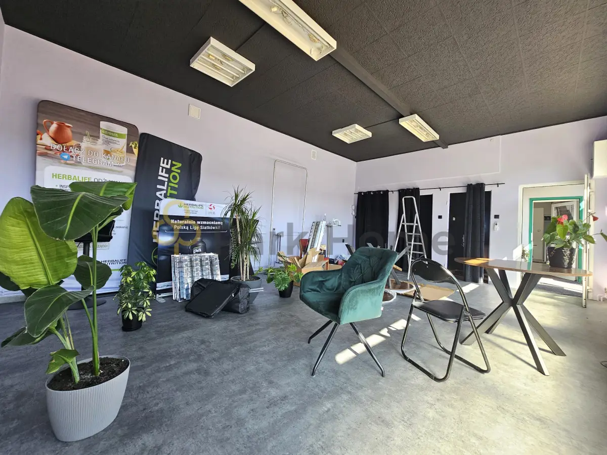 Lokal handlowo- usługowy - Śrem ul. 1 Maja