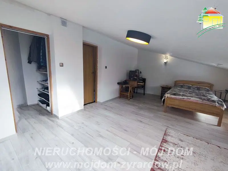 Atrakcyjny dom pod lasem