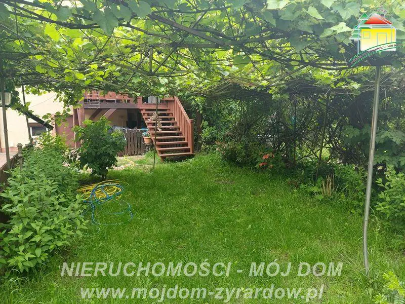 Atrakcyjny dom pod lasem