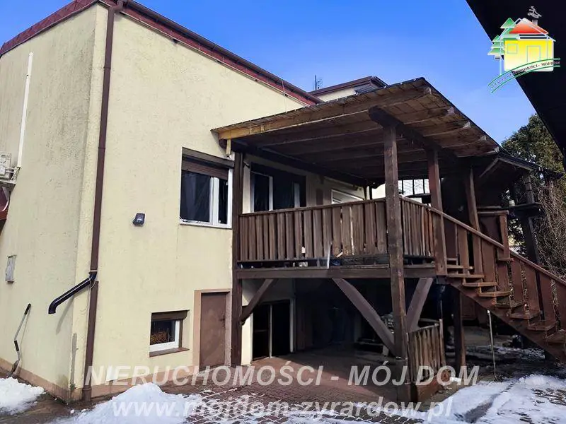 Atrakcyjny dom pod lasem