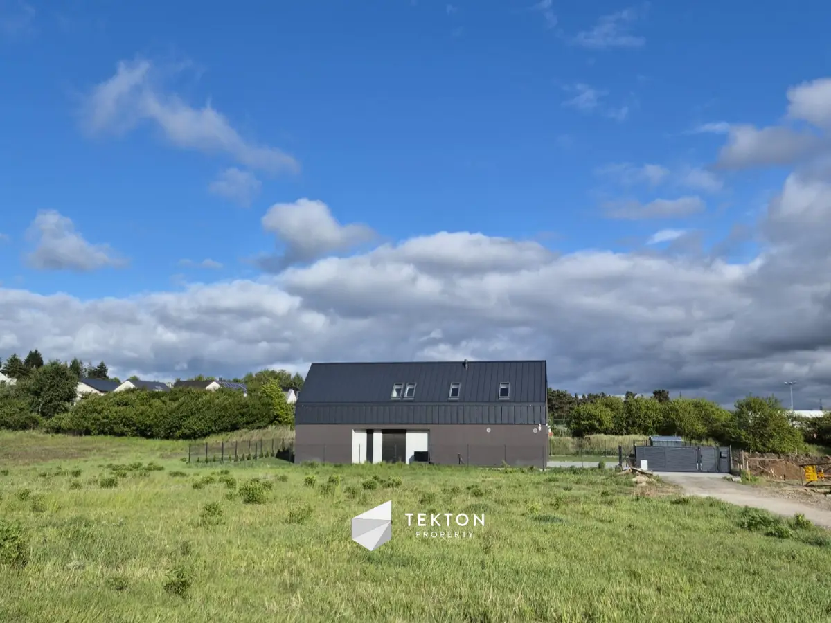 Urokliwa, narożna działka w sercu Suchego Lasu