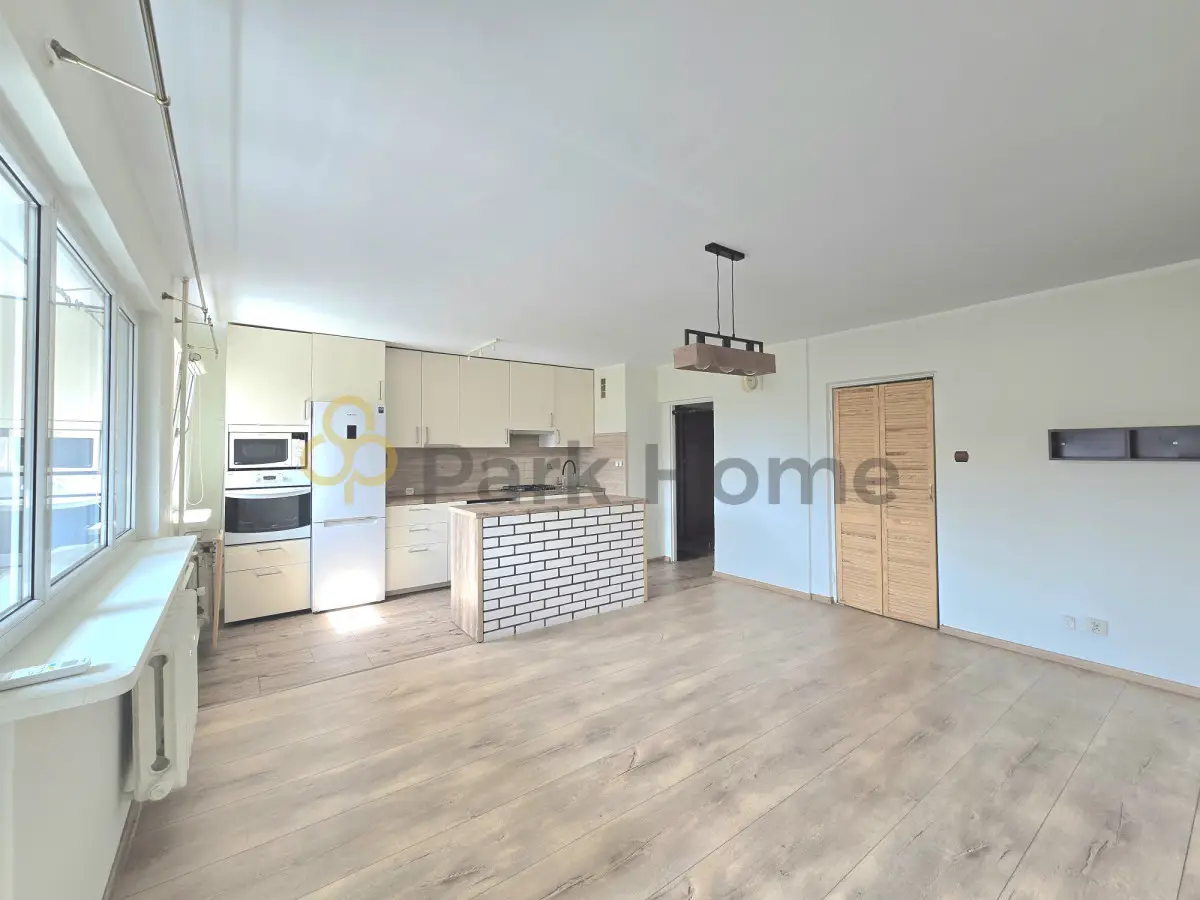 Rejtana - 3 pokoje, loggia, klimatyzacja