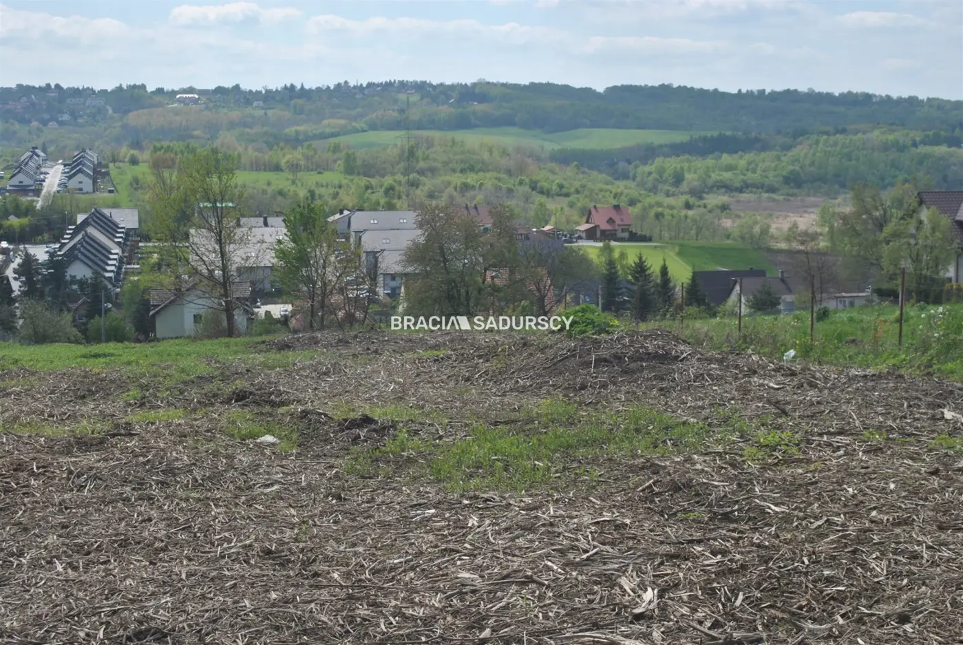 Działk MN2 przy ul. Magnoliowej w Wieliczce.