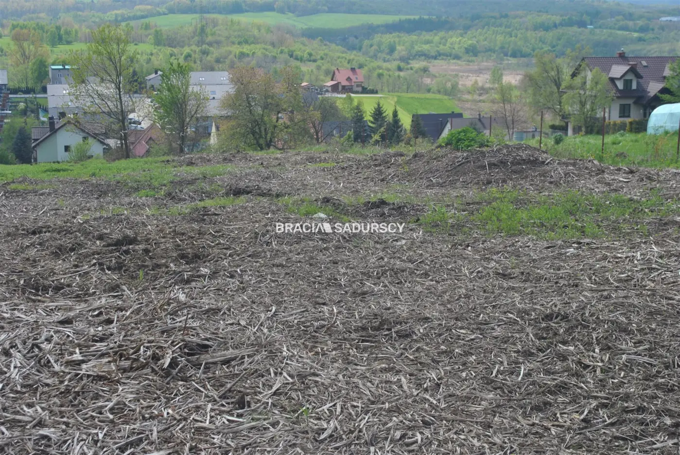 Działk MN2 przy ul. Magnoliowej w Wieliczce.