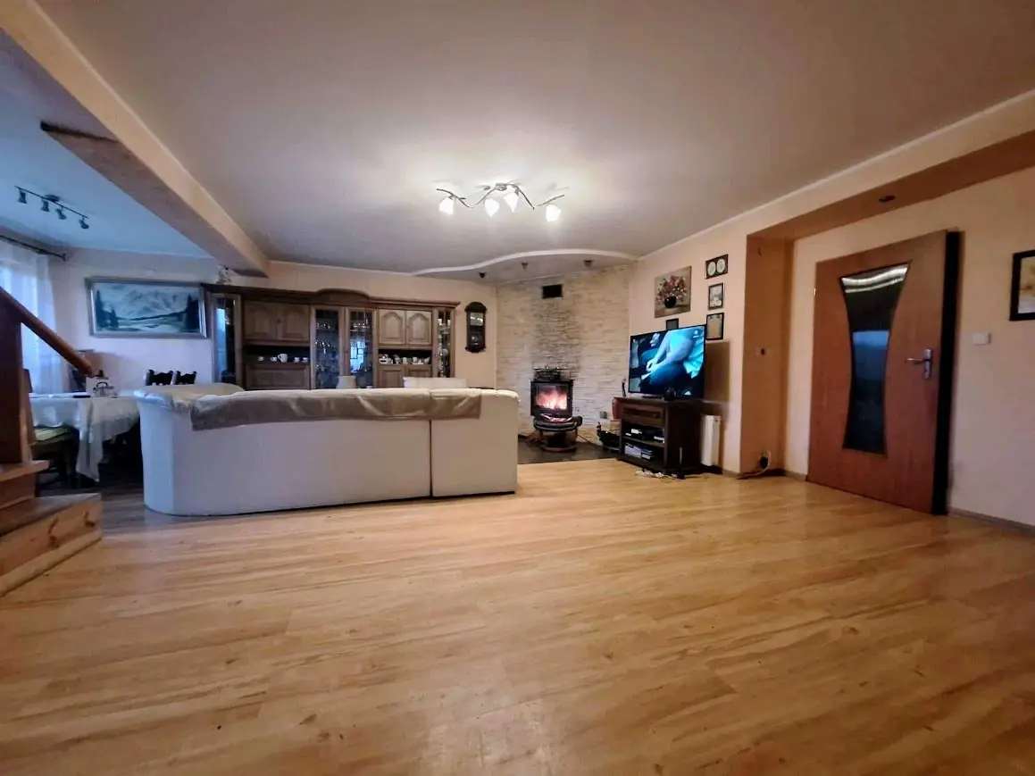 Około 6ha Terenu plus Dom 460m2