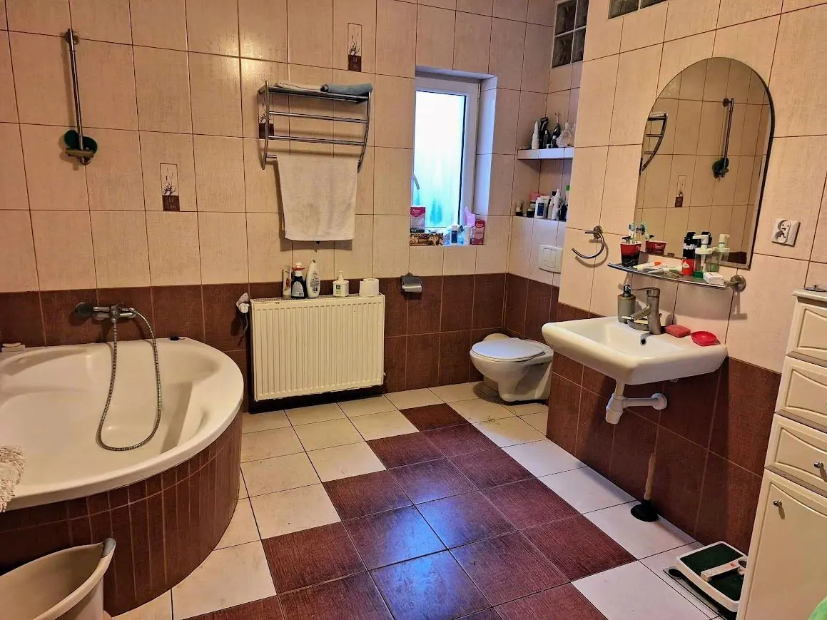 Około 6ha Terenu plus Dom 460m2