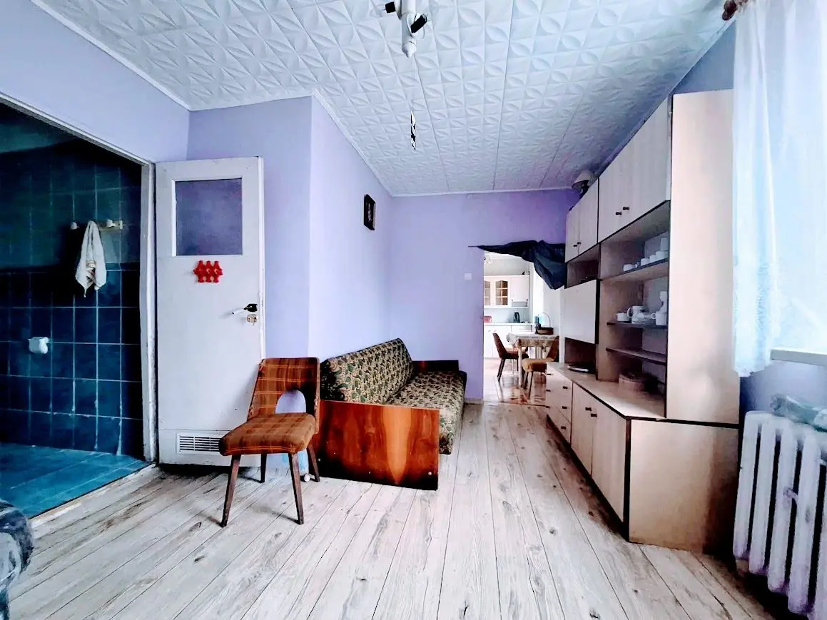 Mała , Przytulna Chatka