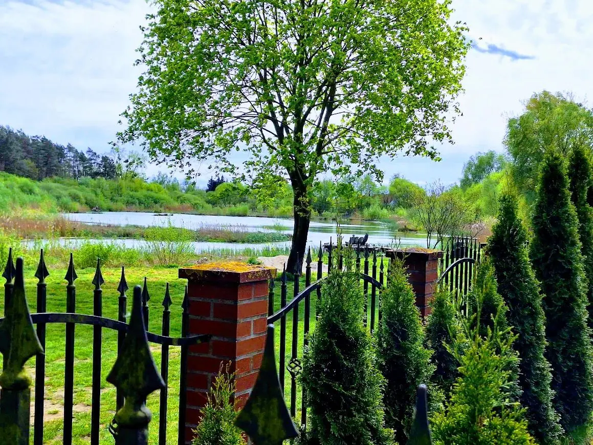 Dom nad Stawem we wsi Rów / Myślibórz