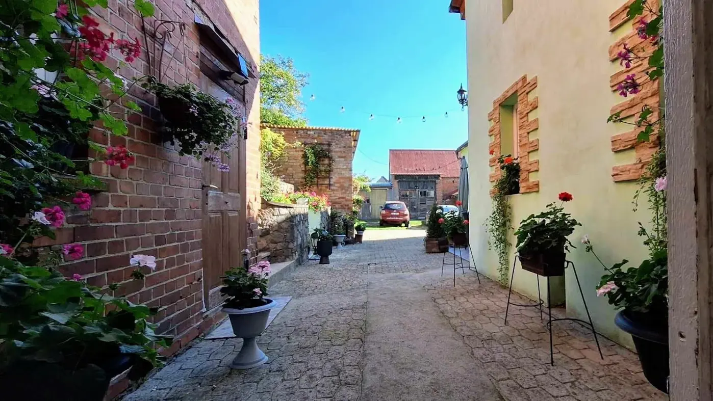 Dom przy granicy - Cedynia - Pomorze Zachodnie.