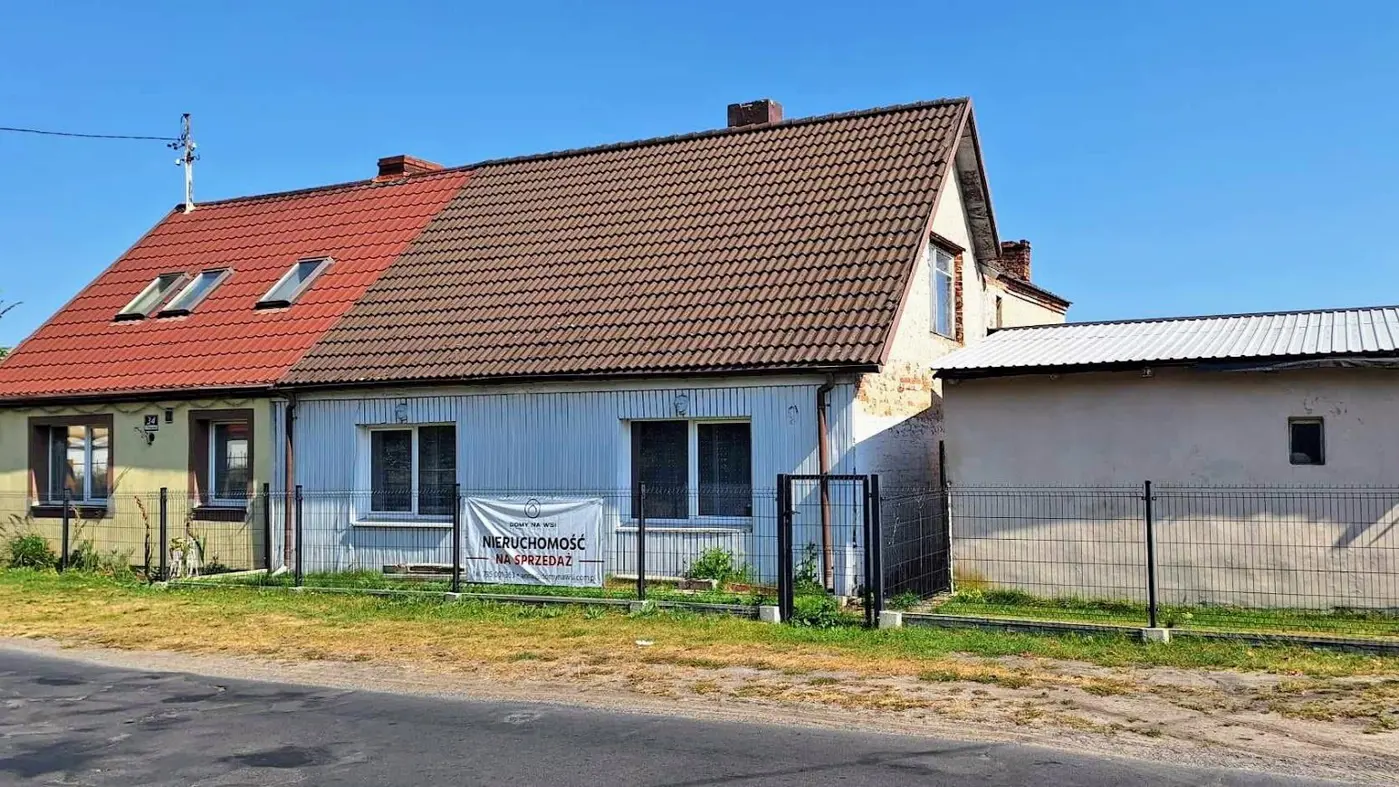 Bliźniak w samym centrum wsi Sowno