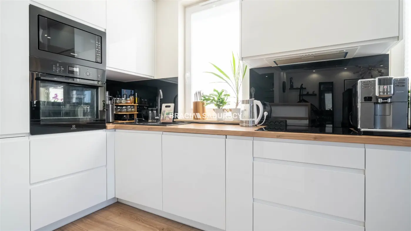 GUSTOWNE, Z DUŻYM BALKONEM W NOWYM BUDOWNICTWIE