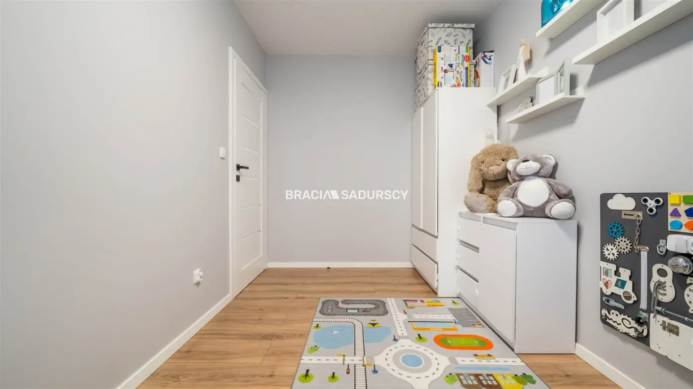 GUSTOWNE, Z DUŻYM BALKONEM W NOWYM BUDOWNICTWIE