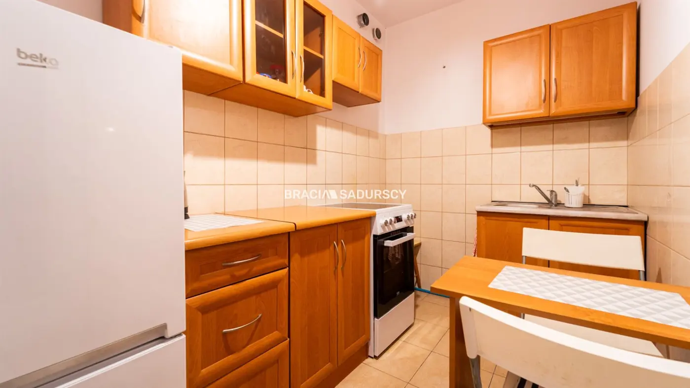 2 pok(oddzielne)Pradnik Czerwony, Park Wodny