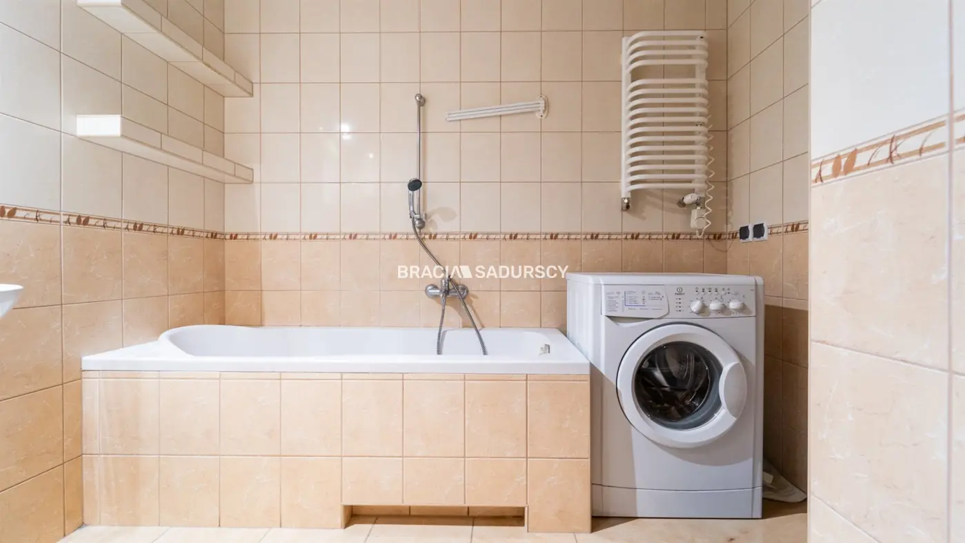 2 pok(oddzielne)Pradnik Czerwony, Park Wodny