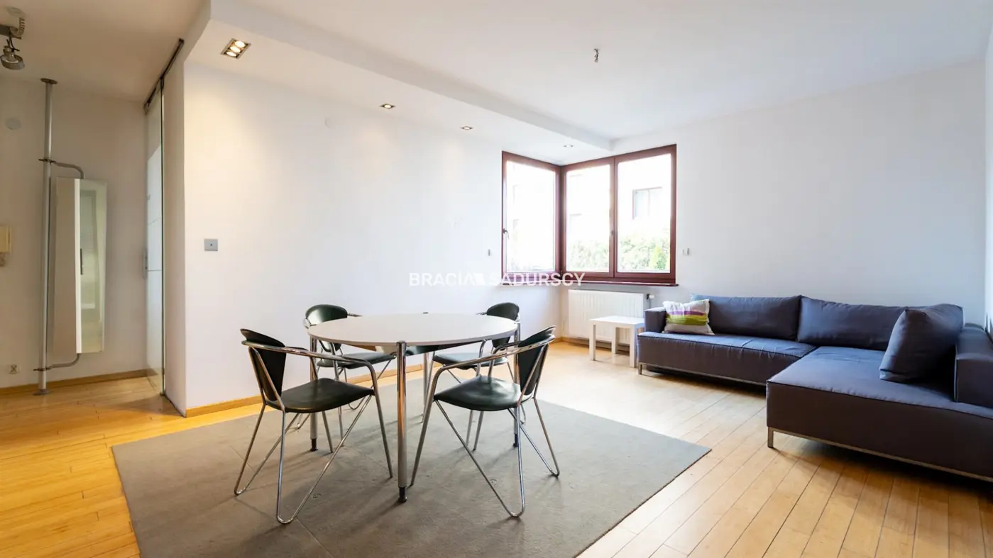 2 pok z dużym ogródkiem ul. Bobrzyńskiego