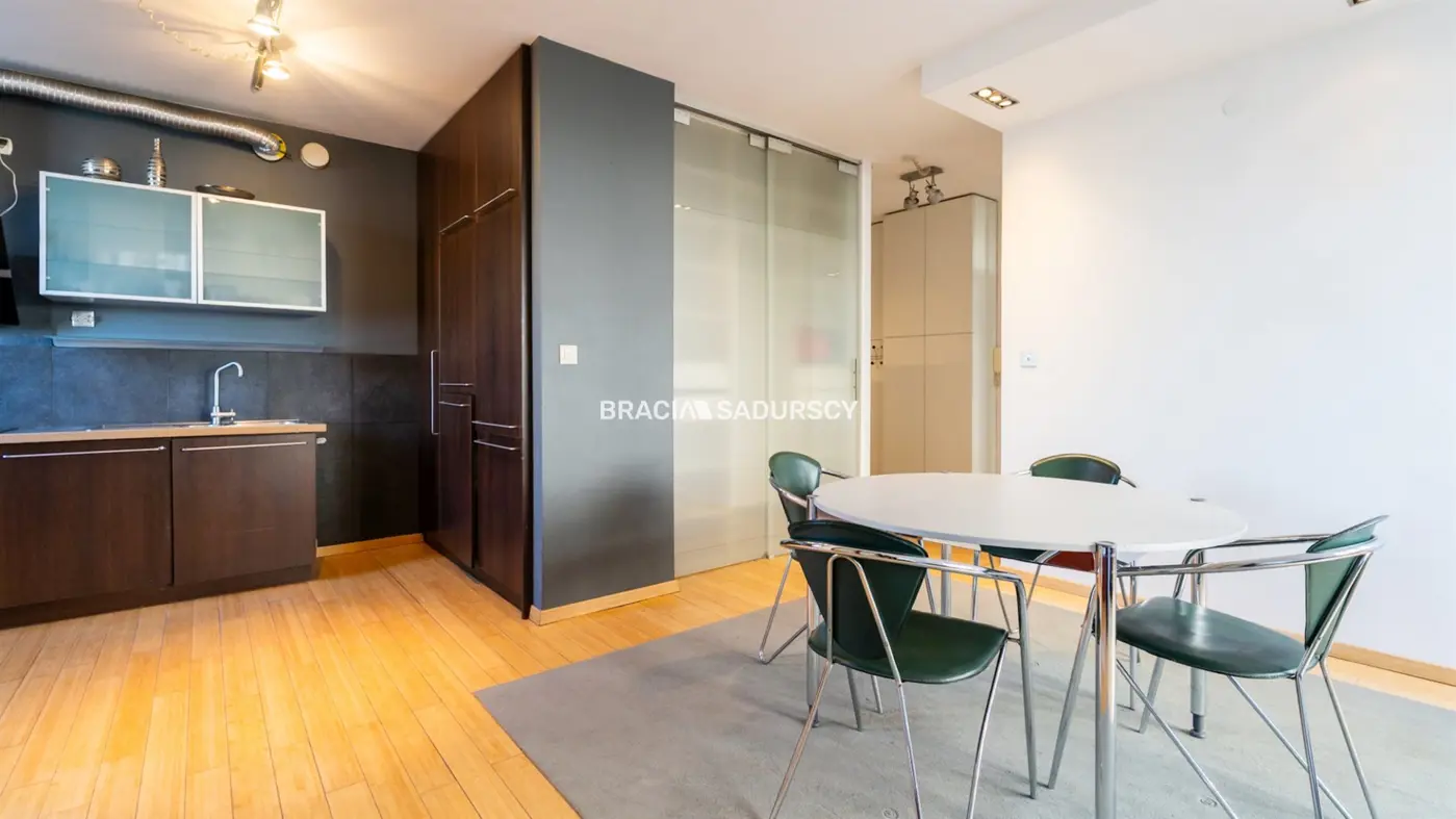 2 pok z dużym ogródkiem ul. Bobrzyńskiego