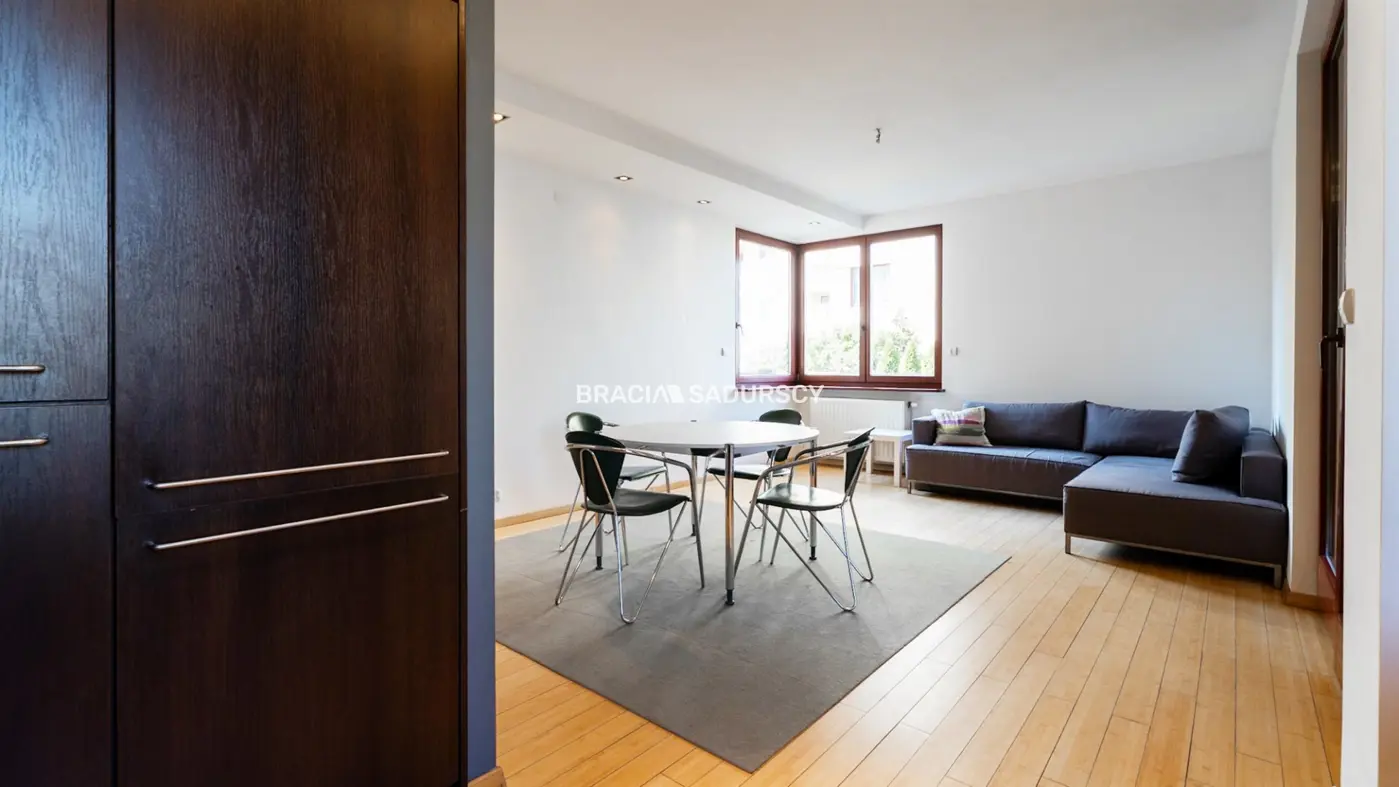 2 pok z dużym ogródkiem ul. Bobrzyńskiego