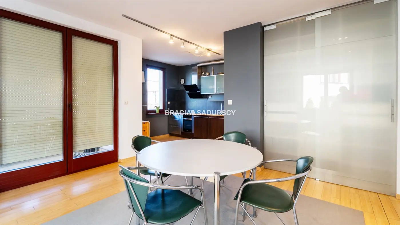 2 pok z dużym ogródkiem ul. Bobrzyńskiego