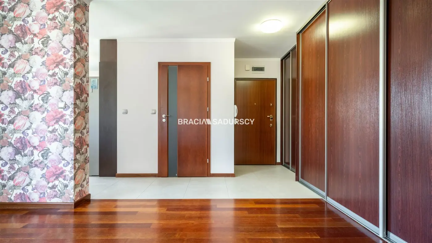 PRZESTRONNE, SŁONECZNE, ZADBANE 3-POKOJOWE