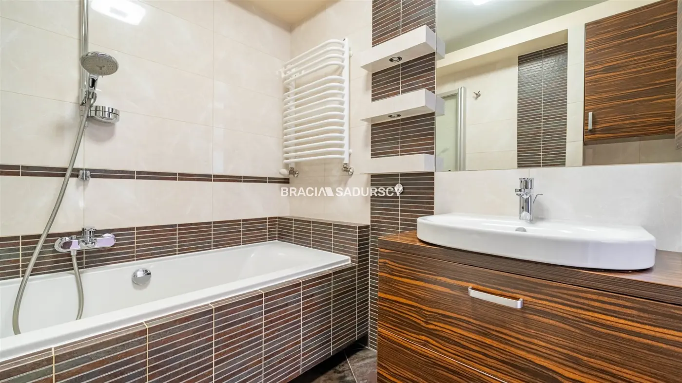 PRZESTRONNE, SŁONECZNE, ZADBANE 3-POKOJOWE