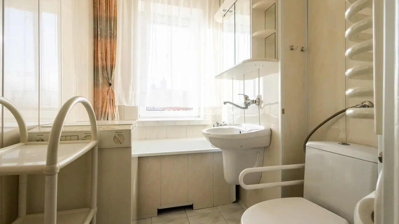 2 pokoje z osobną kuchnią. SPRZEDAM.