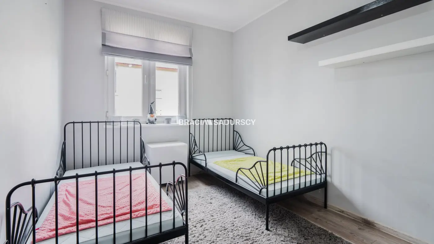 2 niezależne pokoje/garaż/kom.lok/Górka Narodowa