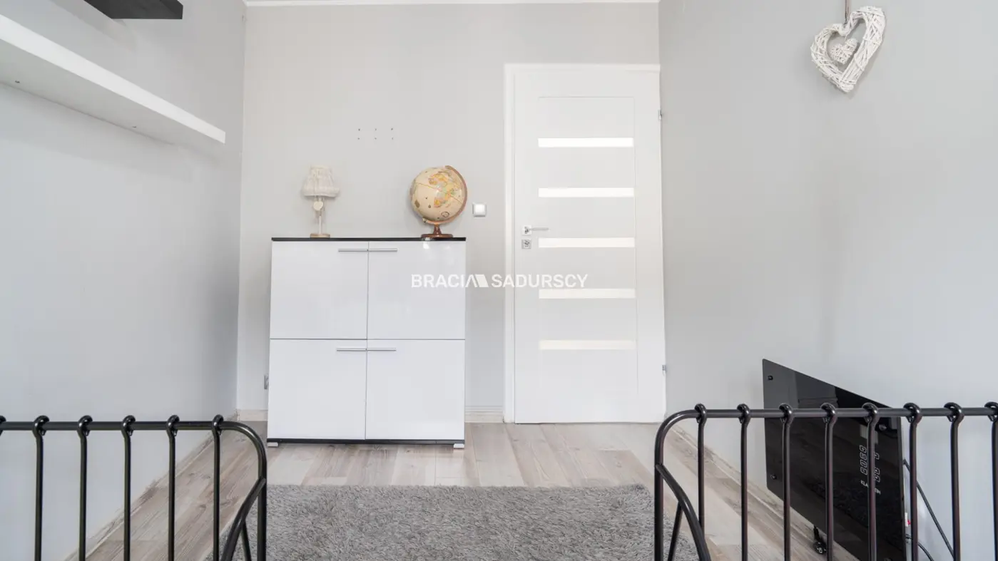 2 niezależne pokoje/garaż/kom.lok/Górka Narodowa