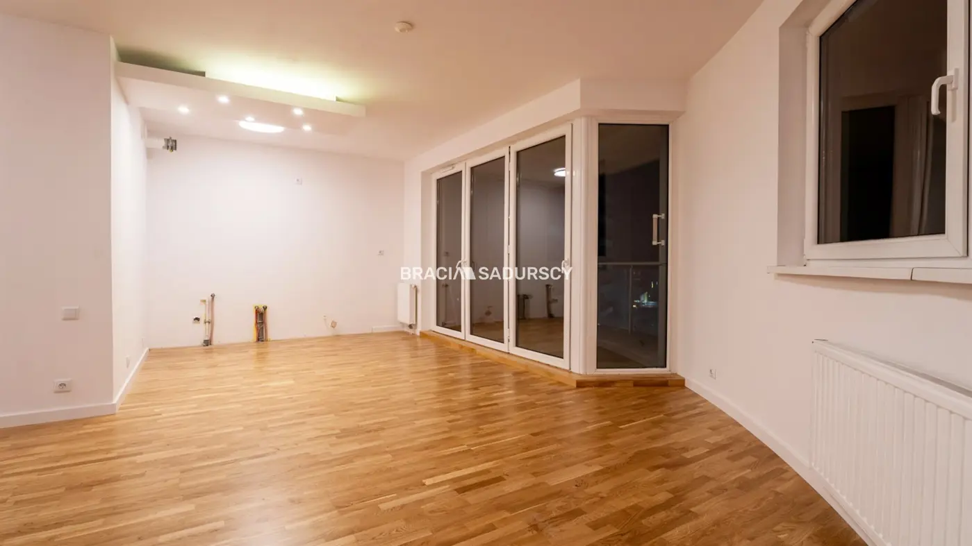 1 pok apartament 37m2 z dużym balkonem