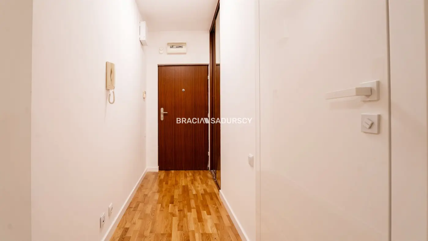 1 pok apartament 37m2 z dużym balkonem