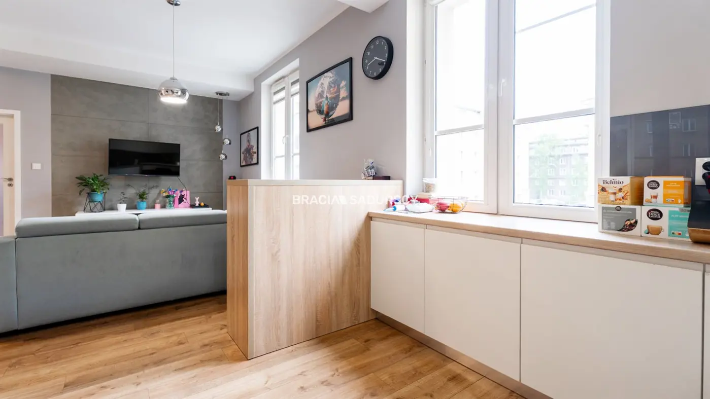 Bardzo ładne mieszkanie. Osiedle Stalowe.