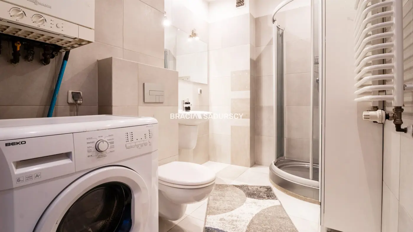 Zadbana Kawalerka z balkonem