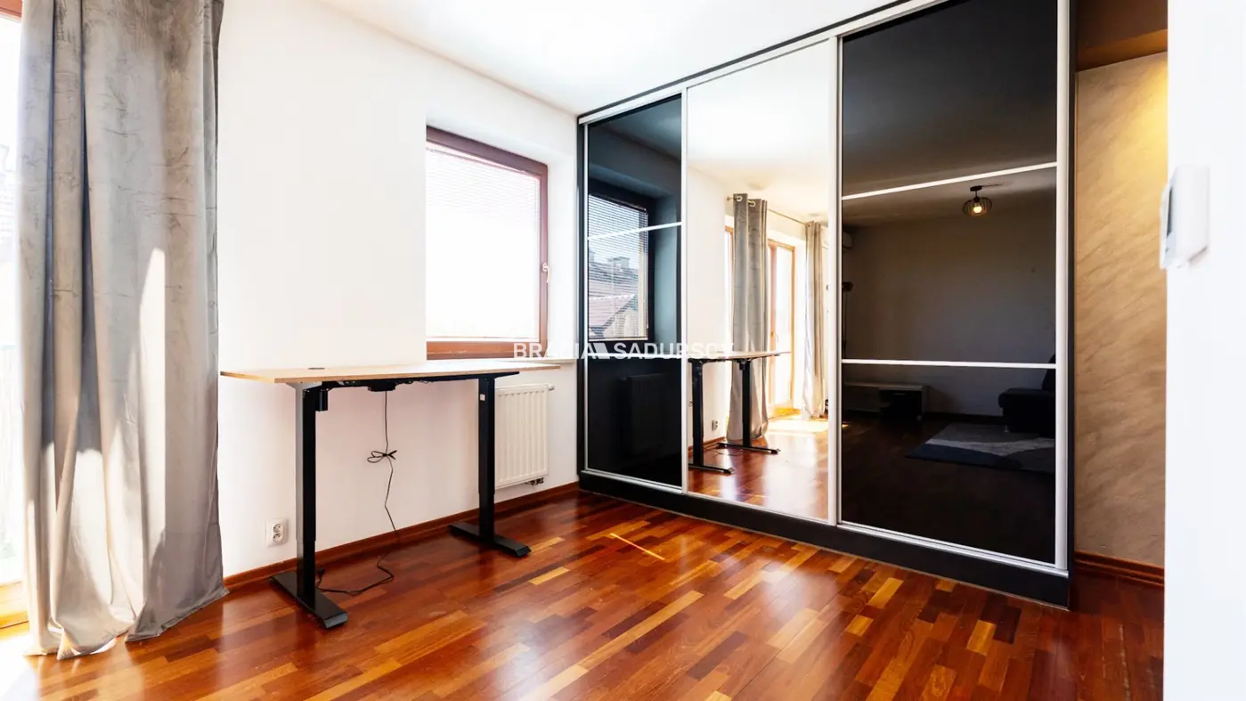 Zadbana Kawalerka z balkonem