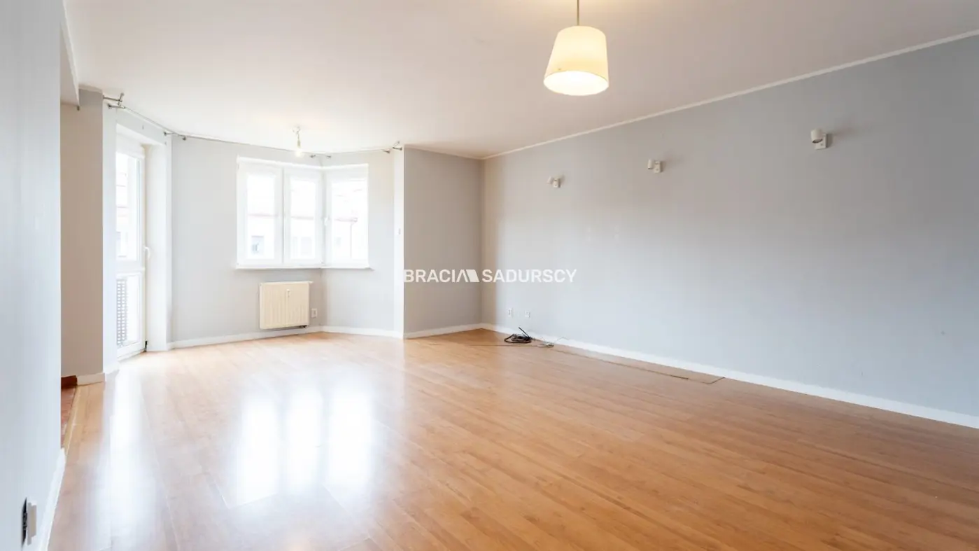 4-pok,Ruczaj,dobre połączenie,ustawne