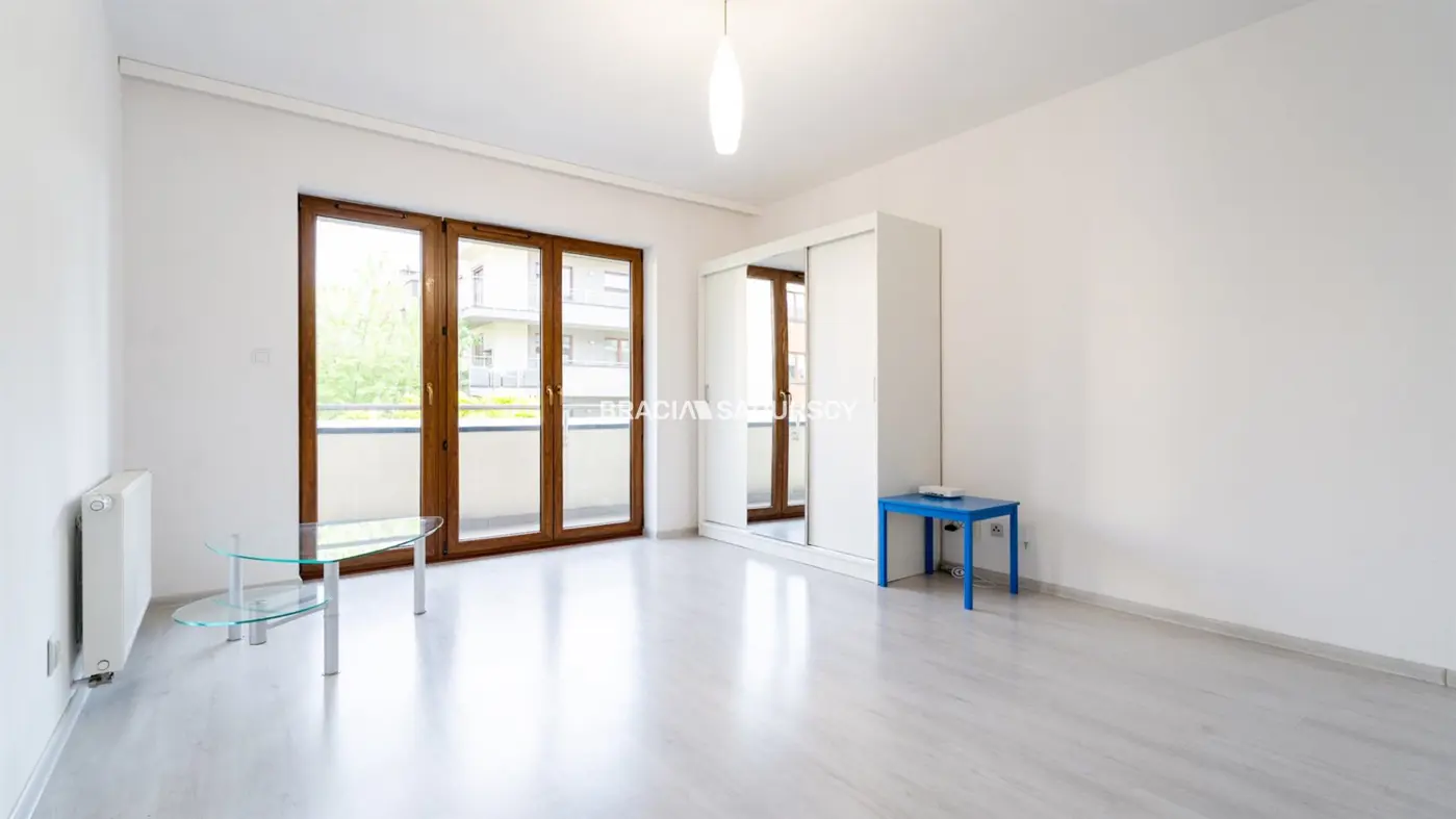 3 pok Kliny z dużym balkonem, zielone osiedle