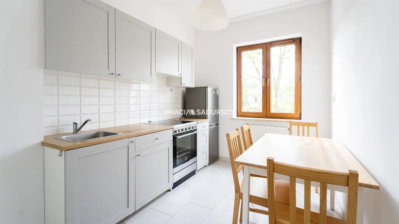 3 pok Kliny z dużym balkonem, zielone osiedle