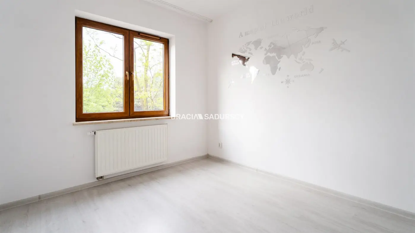 3 pok Kliny z dużym balkonem, zielone osiedle