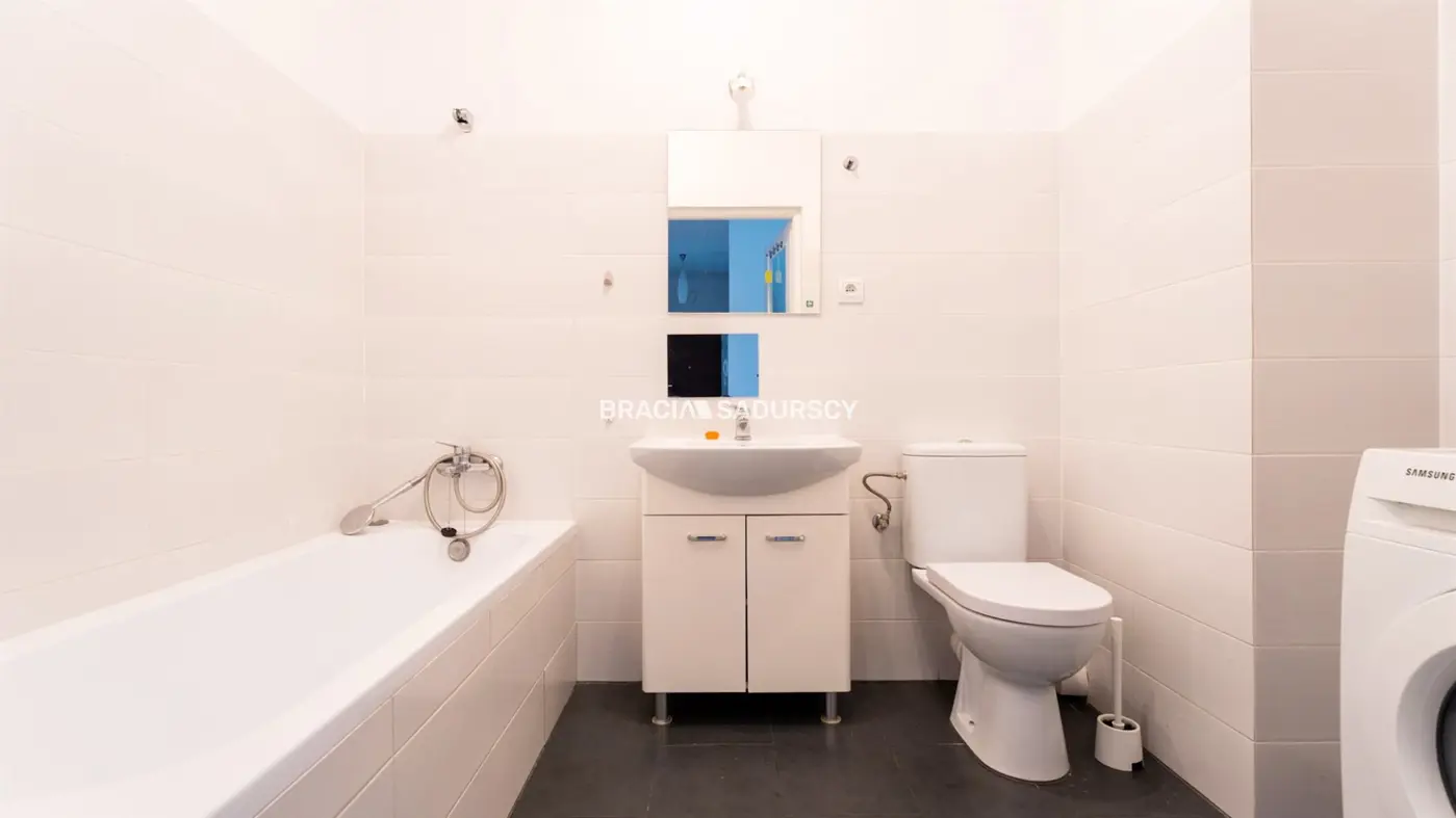 3 pok Kliny z dużym balkonem, zielone osiedle