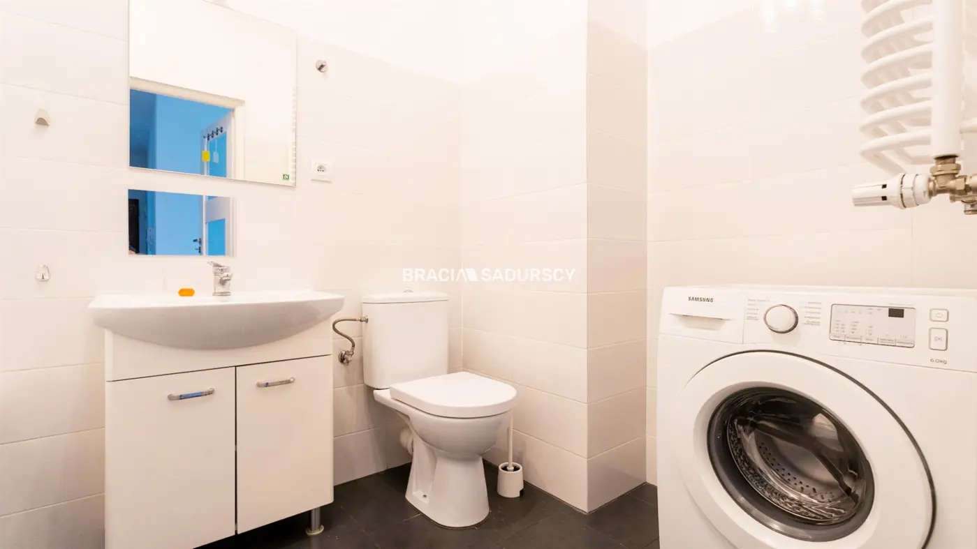 3 pok Kliny z dużym balkonem, zielone osiedle